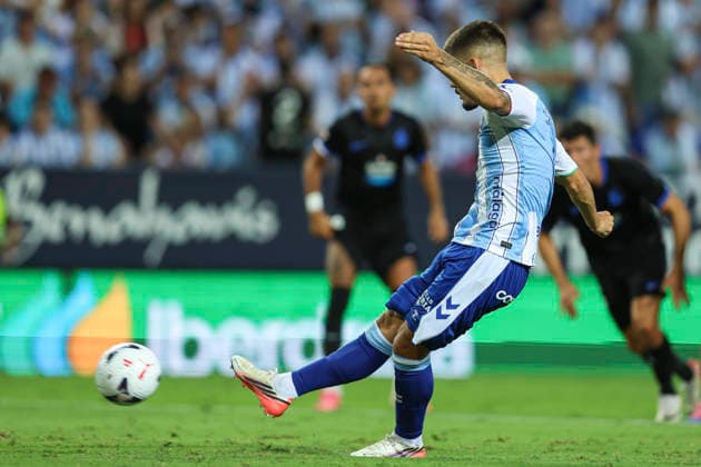 ESP: Malaga CF - Deportivo de A Coruna. La Liga EA Sports. Matchday 2. Chupe of Malaga CF during the La Liga EA Sports match between Malaga CF and Deportivo de A Coruna played at La Rosaleda Stadium on Aug 24, 2026 in Malaga, Spain. kpng Copyright: xAntonioxPozox xPRESSINPHOTOx AP_2627_MAL_DEP_019