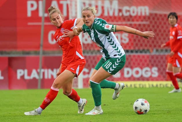 Mainz, Deutschland 24. August 2026: 1. BL Frauen - 2026 2027 - Sp. 1 - 1. FSV Mainz 05 gegen SV Werder Bremen Im Bild: v. li. im Zweikampf Saskia Matheis (FSV) gegen Lina Hausicke (SVW). DFL regulations prohibit any use of photographs as image sequences and or quasi-video Bruchwegstadion Rheinland - Pfalz *** Mainz, Germany, August 24, 2026, 1st Bundesliga Women 2026–2027, Matchday 1, Game 1: FSV Mainz 05 vs. SV Werder Bremen. Pictured, from left, in a tackle: Saskia Matheis (FSV) vs. Lina Hausicke (SVW). DFL regulations prohibit any use of photographs as image sequences and or quasi-video. Bruchwegstadion, Rhineland-Palatinate Copyright: xFotostandx xRacochax