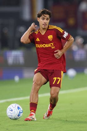 SOCCER - Serie A - AS Roma vs. ACF Fiorentina Photo by IPA ABACAPRESS.COM87772005 - Rome, Italy — August 24, 2026: Emanuele Lulli (right back) of AS Roma in action during the 2026–2027 Italian Serie A—Enilive Championship soccer match between AS Roma and ACF Fiorentina at the Olympic Stadium in Rome. Rome Italy  Copyright: xIPAxSport ABACAx