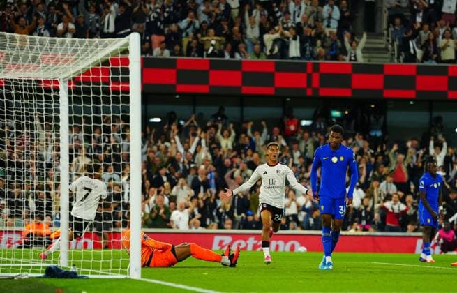 Josh King of Fulham celebrates scoring a goal after making it 1-1 Fulham v Chelsea, Premier League Football, Football, Craven Cottage, London, UK - 24 Aug 2026London Craven Cottage United Kingdom EDITORIAL USE ONLY No use with unauthorised audio, video, data, fixture lists, club league logos or live services. Online in-match use limited to 120 images, no video emulation. No use in betting, games or single club league player publications.  Copyright: xJavierxGarcia Shutterstockx 17114735dh