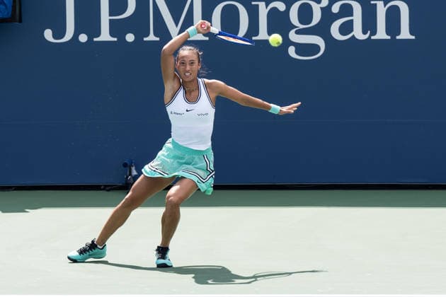2026 US Open Championship NEW YORK, UNITED STATES - AUGUST 24: Qinwen Zheng returns ball during a women s qualifying singles match 1st round of the 2026 US Open Championship at USTA Billie Jean King National Tennis Center on August 24, 2026 in Flushing, NY. Qinwen Zheng won in straight sets. Lev Radin Anadolu New york United States. Editorial use only. Please get in touch for any other usage.  Copyright: x2026xAnadoluxLevxRadinx