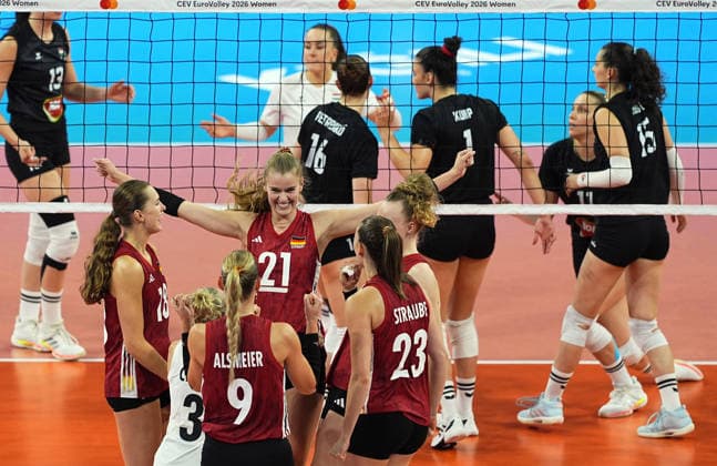 Hungary v Germany - CEV EuroVolley 2026 ISTANBUL, TURKIYE - AUGUST 25: Players of Germany celebrate after a point during CEV EuroVolley 2026 Women match between Hungary and Germany at Sinan Erdem Hall in Istanbul, Turkiye on August 25, 2026. Esra Bilgin Anadolu Istanbul Turkey. Editorial use only. Please get in touch for any other usage.  Copyright: x2026xAnadoluxEsraxBilginx