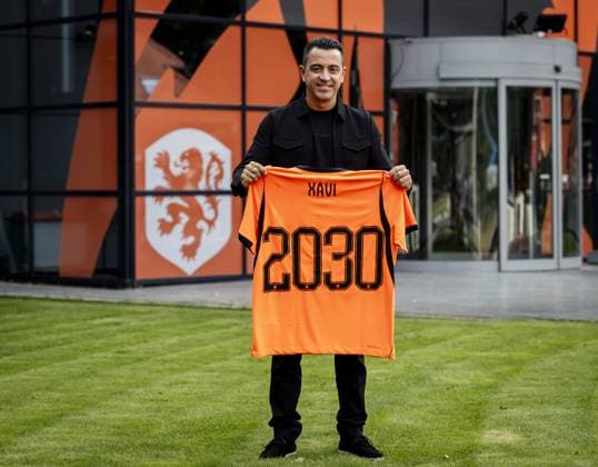 ZEIST - Spaniard Xavi Hernandez during his presentation as head coach of the Dutch national team, Nationalteam KOEN VAN WEEL ANP xVIxANPxSportx xxANPxIVx 566253829 originalFilename: 566253829.jpg