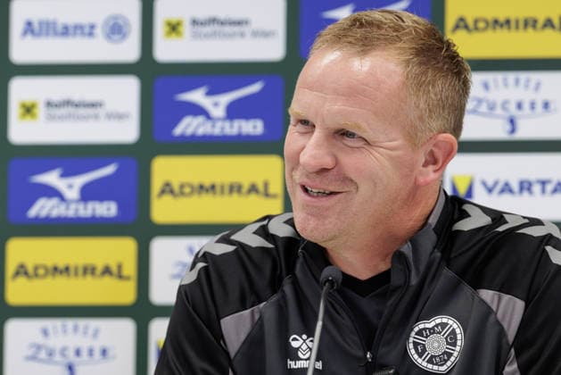 SOCCER - UEFA ECL, Rapid vs Hearts VIENNA,AUSTRIA,25.AUG.26 - SOCCER - UEFA Conference League, play-off, SK Rapid Wien vs Heart of Midlothian FC, preview, press conference, PK, Pressekonferenz Hearts. Image shows head coach Wouter Vrancken (Hearts).  GEPAxpictures xArminxRauthner