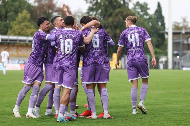 Toto-Pokal; SV Wacker Burghausen - FC Ingolstadt 04; Fredrik Carlsen (8, FCI) Schuß Tor Jubel Treffer 1:0 in der ersten Minute Keanan Bennetts (18 FCI) Vinko Å apina (41, FCI) Emre Gül (5, FCI) Lars Lokotsch (13, FCI) Ognjen Drakulic (30, FCI) Davide Sekulovic (33, FCI) Toto-Pokal - SV Wacker Burghausen - FC Ingolstadt 04 Saison 2026 2027 *** Toto Cup: SV Wacker Burghausen vs. FC Ingolstadt 04; Fredrik Carlsen 8, FCI shot, goal, celebration, score 1–0 in the first minute; Keanan Bennetts 18, FCI Vinko Å apina 41, FCI Emre Gül 5, FCI Lars Lokotsch 13, FCI Ognjen Drakulic 30, FCI Davide Sekulovic 33, FCI Toto Cup: SV Wacker Burghausen vs. FC Ingolstadt 04, 2026–2027 season