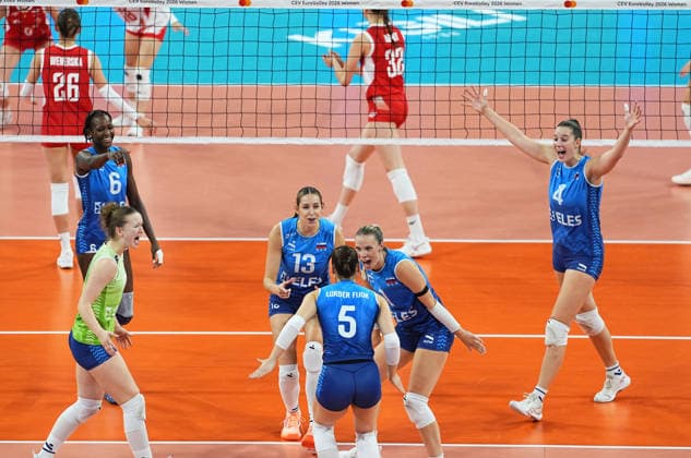 Poland v Slovenia - CEV EuroVolley 2026 ISTANBUL, TURKIYE - AUGUST 25: Players of Slovenia celebrate after a point during CEV Women s European Volleyball Championship Group A match between Poland and Slovenia at Sinan Erdem Dome in Istanbul, Turkiye on August 25, 2026. Esra Bilgin Anadolu Istanbul Turkey. Editorial use only. Please get in touch for any other usage.  Copyright: x2026xAnadoluxEsraxBilginx