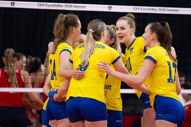 260825 Isabelle Haak and Anna Haak of Sweden celebrate during the CEV EuroVolley 2026 group stage volleyball match between Sweden and Croatia on August 25, 2026 in Gothenburg. Photo: Mathias Bergeld BILDBYRAN kod MB MB1406 volleyboll volleyball cev eurovolley 2026 volleyboll-em sverige croatia sweden day 5 dam bbeng kroatien women kvinner celebration jubel *** August 25, 2026: Isabelle Haak and Anna Haak of Sweden celebrate during the CEV EuroVolley 2026 group stage volleyball match between Sweden and Croatia on August 25, 2026 in Gothenburg. Photo by Mathias Bergeld, BILDBYRAN, code MB MB1406. volleyball, CEV EuroVolley 2026, European Volleyball Championship, Sweden, Croatia, Day 5, women s volleyball, celebration, cheering  Copyright: MATHIASxBERGELD BB260825MB012