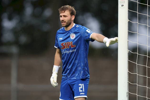 25.08.2026, Herren, Fussball, Saison 2026 2027, Bayerischer Totopokal, Achtelfinale: 1. FC Schweinfurt 1905 - VfB Eichstaett Nikolai Sauernheimer ( 21, VfB Eichstätt) Schweinfurt Sachs-Stadion Bayern Deutschland *** August 25, 2026, Men s Soccer, 2026–2027 Season, Bavarian Toto Cup, Round of 16: 1 FC Schweinfurt 1905 vs. VfB Eichstätt, Nikolai Sauernheimer 21, VfB Eichstätt vs. Schweinfurt at Sachs Stadium, Bavaria, Germany