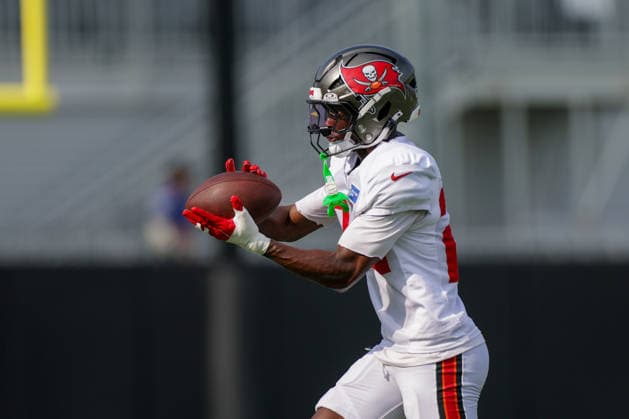JACKSONVILLE, FL - AUGUST 25: Ayden Garnes 24 of the Tampa Bay Buccaneers works on a drill during the Jacksonville Jaguars joint practice with the Tampa Bay Buccaneers on August 25, 2026 at the Miller Electric Center in Jacksonville, Fl. (Photo by David Rosenblum Icon Sportswire) NFL, American Football Herren, USA AUG 25 Jaguars Training Camp EDITORIAL USE ONLY Icon260825250504