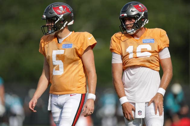 JACKSONVILLE, FL - AUGUST 25: Jake Browning 5 of the Tampa Bay Buccaneers and Connor Bazelak 16 of the Tampa Bay Buccaneers look on during the Jacksonville Jaguars joint practice with the Tampa Bay Buccaneers on August 25, 2026 at the Miller Electric Center in Jacksonville, Fl. (Photo by David Rosenblum Icon Sportswire) NFL, American Football Herren, USA AUG 25 Jaguars Training Camp EDITORIAL USE ONLY Icon260825250503