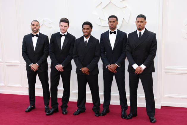 Sports stars arrive at the PFA Awards 2026 at the Royal Opera House in Manchester, United Kingdom Featuring: David Raya, Declan Rice, JurriÃ«n Timber, Gabriel Magalhaes, William Saliba Where: Manchester, United Kingdom When: 25 Aug 2026 Credit: Alex Cropper Cover Images EDITORIAL USE ONLY. NOT FOR USE BY NEWSPAPERS BASED IN THE UK. Copyright: xx coverimg55944516