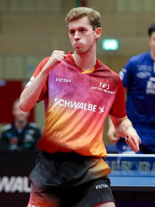Cedric Meissner (TTC Schwalbe Bergneustadt) jubelt waehrend des Spiels der 1. Tischtennis-Bundesliga der Herren zwischen dem TTC Schwalbe Bergneustadt und dem TTC RhoenSprudel Fulda-Maberzell, Burstenhalle am 25. August 2026 in Bergneustadt, Deutschland. (Foto von Marco Steinbrenner DeFodi Images) +++ Cedric Meissner (TTC Schwalbe Bergneustadt) cheers during the 1st Men s Table tennis, Tischtennis Bundesliga match between TTC Schwalbe Bergneustadt and TTC RhoenSprudel Fulda-Maberzell at Burstenhalle on August 25, 2026 in Bergneustadt, Germany. (Photo by Marco Steinbrenner DeFodi Images) (Photo by Marco Steinbrenner DeFodi Images) - *** Cedric Meissner of TTC Schwalbe Bergneustadt celebrates during the Men s Table Tennis Bundesliga match between TTC Schwalbe Bergneustadt and TTC RhoenSprudel Fulda Maberzell, Burstenhalle on August 25, 2026, in Bergneustadt, Germany. Photo by Marco Steinbrenner, DeFodi Images. Cedric Meissner of TTC Schwalbe Bergneustadt cheers during the 1st Men’s Table Tennis Bundesliga match between TTC Schwalbe Bergneustadt and TTC RhoenSprudel Fulda Maberzell at Burstenhalle on August 25, 2026 in Bergneustadt, Germany Photo by Marco Steinbrenner, DeFodi Images Photo by Marco Steinbrenner, DeFodi Images
