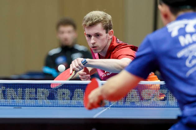 Cedric Meissner (TTC Schwalbe Bergneustadt) und Fan Bo Meng (TTC RhoenSprudel Fulda-Maberzell) kaempfen um den Ball waehrend des Spiels der 1. Tischtennis-Bundesliga der Herren zwischen dem TTC Schwalbe Bergneustadt und dem TTC RhoenSprudel Fulda-Maberzell, Burstenhalle am 25. August 2026 in Bergneustadt, Deutschland. (Foto von Marco Steinbrenner DeFodi Images) +++ Cedric Meissner (TTC Schwalbe Bergneustadt) und Fan Bo Meng (TTC RhoenSprudel Fulda-Maberzell) battle for the ball during the 1st Men s Table tennis, Tischtennis Bundesliga match between TTC Schwalbe Bergneustadt and TTC RhoenSprudel Fulda-Maberzell at Burstenhalle on August 25, 2026 in Bergneustadt, Germany. (Photo by Marco Steinbrenner DeFodi Images) (Photo by Marco Steinbrenner DeFodi Images) - *** Cedric Meissner of TTC Schwalbe Bergneustadt and Fan Bo Meng of TTC RhoenSprudel Fulda Maberzell battle for the ball during the Men s Table Tennis Bundesliga Match 1 between TTC Schwalbe Bergneustadt and TTC RhoenSprudel Fulda Maberzell, Burstenhalle on August 25, 2026, in Bergneustadt, Germany. Photo by Marco Steinbrenner, DeFodi Images. Cedric Meissner of TTC Schwalbe Bergneustadt and Fan Bo Meng of TTC RhoenSprudel Fulda Maberzell battle for the ball during the 1st Men’s Table Tennis Bundesliga match between TTC Schwalbe Bergneustadt and TTC RhoenSprudel Fulda Maberzell at the Burstenhalle on August 25, 2026, in Bergneustadt, Germany. Photo by Marco Steinbrenner, DeFodi Images. Photo by Marco Steinbrenner, DeFodi Images