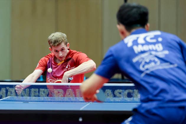 Cedric Meissner (TTC Schwalbe Bergneustadt) und Fan Bo Meng (TTC RhoenSprudel Fulda-Maberzell) kaempfen um den Ball waehrend des Spiels der 1. Tischtennis-Bundesliga der Herren zwischen dem TTC Schwalbe Bergneustadt und dem TTC RhoenSprudel Fulda-Maberzell, Burstenhalle am 25. August 2026 in Bergneustadt, Deutschland. (Foto von Marco Steinbrenner DeFodi Images) +++ Cedric Meissner (TTC Schwalbe Bergneustadt) und Fan Bo Meng (TTC RhoenSprudel Fulda-Maberzell) battle for the ball during the 1st Men s Table tennis, Tischtennis Bundesliga match between TTC Schwalbe Bergneustadt and TTC RhoenSprudel Fulda-Maberzell at Burstenhalle on August 25, 2026 in Bergneustadt, Germany. (Photo by Marco Steinbrenner DeFodi Images) (Photo by Marco Steinbrenner DeFodi Images) - *** Cedric Meissner of TTC Schwalbe Bergneustadt and Fan Bo Meng of TTC RhoenSprudel Fulda Maberzell battle for the ball during the Men s Table Tennis Bundesliga Match 1 between TTC Schwalbe Bergneustadt and TTC RhoenSprudel Fulda Maberzell, Burstenhalle on August 25, 2026, in Bergneustadt, Germany. Photo by Marco Steinbrenner, DeFodi Images. Cedric Meissner of TTC Schwalbe Bergneustadt and Fan Bo Meng of TTC RhoenSprudel Fulda Maberzell battle for the ball during the 1st Men’s Table Tennis Bundesliga match between TTC Schwalbe Bergneustadt and TTC RhoenSprudel Fulda Maberzell at the Burstenhalle on August 25, 2026, in Bergneustadt, Germany. Photo by Marco Steinbrenner, DeFodi Images. Photo by Marco Steinbrenner, DeFodi Images