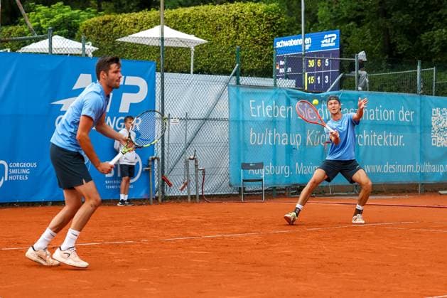 l-r: Im Bild: Noah Thurner (GER), Tom Bittner (GER), Alec Beckley (ZAF) Vasilios Caripi (ZAF) vs. Tom Bittner (GER) Noah Thurner (GER), ATP, Tennis Herren Challenger Schwaben Open, Herren, Doppel, Tennis, Achtelfinale, 25.08.2026 Augsburg Bayern Deutschland *** l r Pictured: Noah Thurner (GER), Tom Bittner (GER), Alec Beckley (ZAF), Vasilios Caripi (ZAF) vs. Tom Bittner (GER), Noah Thurner (GER), ATP Challenger Schwaben Open, Men s, Doubles, Tennis, Round of 16, August 25, 2026, Augsburg, Bavaria, Germany Copyright: xkolbert-press ChristianxKolbertx