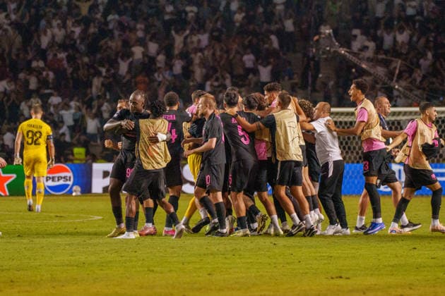 Sabah players celebrating goal seen during UEFA Champions League 26 27 4th qualifying round 2ed leg match between teams of Sabah FK and Hapoel Beer Sheva (Lukasz Germaniuk Ball Raw Images) Baku Tofiq Bahramov Stadium Azerbaijan Copyright: xLukaszxGermaniukx 260825WSZ-47