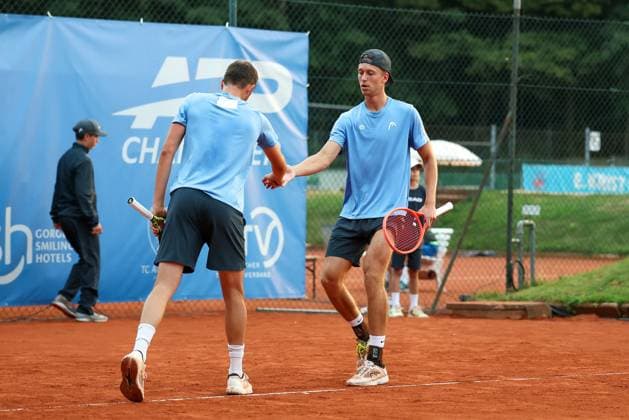 l-r: Im Bild: Noah Thurner (GER), Tom Bittner (GER)Alec Beckley (ZAF) Vasilios Caripi (ZAF) vs. Tom Bittner (GER) Noah Thurner (GER), ATP, Tennis Herren Challenger Schwaben Open, Herren, Doppel, Tennis, Achtelfinale, 25.08.2026 Augsburg Bayern Deutschland *** l r Pictured: Noah Thurner (GER), Tom Bittner (GER), Alec Beckley (ZAF), Vasilios Caripi (ZAF) vs. Tom Bittner (GER), Noah Thurner (GER), ATP Challenger Schwaben Open, Men s, Doubles, Tennis, Round of 16, August 25, 2026, Augsburg, Bavaria, Germany Copyright: xkolbert-press ChristianxKolbertx