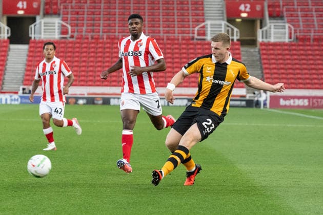Stoke City v Hull City Carabao Cup Matt Targett of Hull City with a cross during the Carabao Cup Second Round match between Stoke City and Hull City at the bet365 Stadium, Stoke-on-Trent 25 08 2026 UK Newspapers OUT Copyright: xMattxWilkinsonx FIL-23823-0109