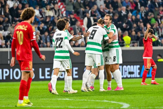 25.08.2025, Oberoesterreich Arena Linz, AUT, Champions League Play Off, LASK Linz (AUT) vs Celtic Glasgow FC (SCO), im Bild Jubel Spieler FC Celtic Glasgow Champions League Play Off, LASK Linz (AUT) vs Celtic Glasgow FC (SCO) in Linz, Austria on 2026 08 25 Linz Oberoesterreich Austria *** August 25, 2025, Oberoesterreich Arena Linz, AUT, Champions League Playoff, LASK Linz (AUT) vs. Celtic Glasgow FC (SCO); pictured: Celtic Glasgow FC players celebrating during the Champions League Playoff, LASK Linz (AUT) vs. Celtic Glasgow FC (SCO) in Linz, Austria, on August 25, 2026, at the Oberoesterreich Arena in Linz, Austria