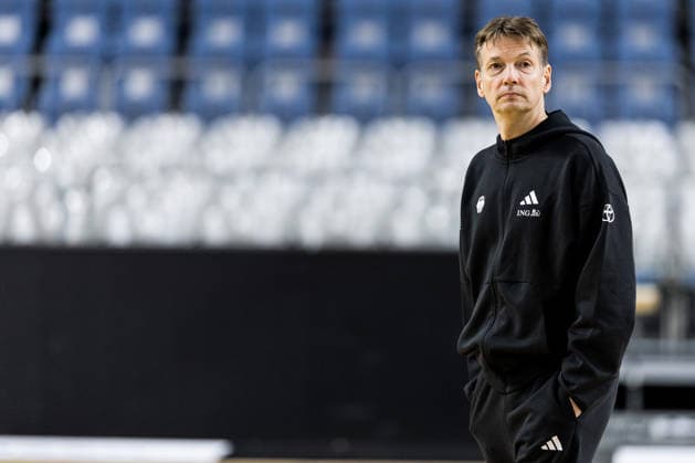 COLOGNE, GERMANY - AUGUST 25: Olaf Lange (Head Coach Germany) during media training of DBB Germany women at Lanxess Arena on August 25, 2026 in Cologne, Germany. North Rhine Westphalia Germany Copyright: xSteffiexWunderlx