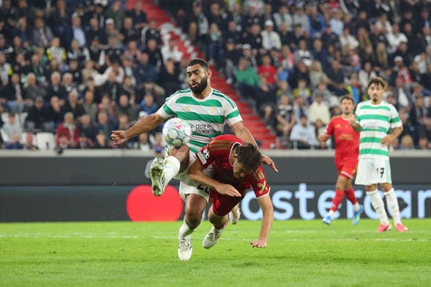 LINZ, AUSTRIA - AUGUST 25: Cameron Carter Vickers of Celtic Glasgow and Joao Tornich of LASK during the UEFA Champions League Play-off 2nd leg match between LASK and Celtic Glasgow at Oberoesterreich Arena on August 25, 2026 in Linz, Austria. (Photo by Severin Aichbauer Sports Press Photo SPP)  Copyright: xSeverinxAichbauer SPPx Sportspressphoto_SPR215940