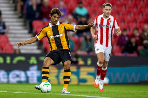 25th August 2026; Bet365 Stadium, Stoke, Staffordshire, England; Carabao Cup Football, Stoke City versus Hull City; Hidemasa Morita of Hull City passes the ball TimxWilliams