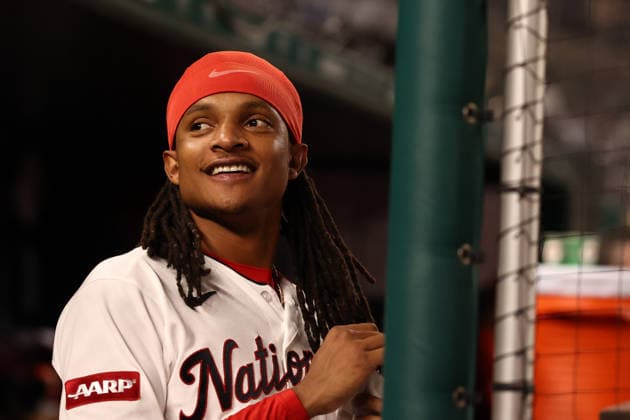 August 25, 2026, Washington D.C, District Of Columbia, United States: Washington, DC; Washington Nationals shortstop CJ Abrams (5) smiles in the dugout during the Major League Baseball game between the Washington Nationals and the Colorado Rockies at Nationals Park on Tuesday, August 25, 2026. The Rockies beat the Nationals 3-1. MLB, Baseball Herren, USA Colorado Rockies 3:1 Washington Nationals  - ZUMAp258 20260825_znp_p258_044 Copyright: xStevexPrakopex