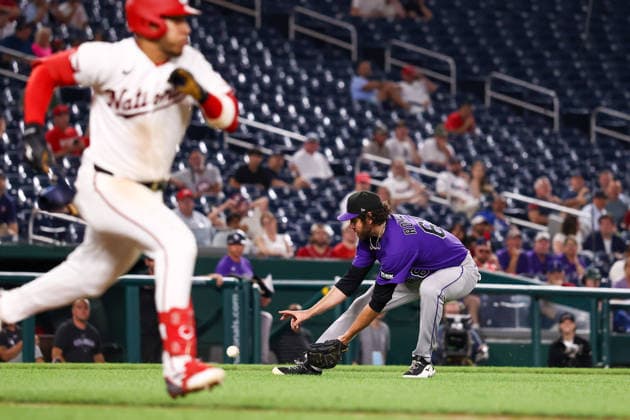 August 25, 2026, Washington D.C, District Of Columbia, United States: Washington, DC; Colorado Rockies pitcher Jordan Romano (68) fields a ground ball during the Major League Baseball game between the Washington Nationals and the Colorado Rockies at Nationals Park on Tuesday, August 25, 2026. The Rockies beat the Nationals 3-1. MLB, Baseball Herren, USA Colorado Rockies 3:1 Washington Nationals  - ZUMAp258 20260825_znp_p258_048 Copyright: xStevexPrakopex
