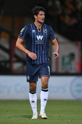 Cambridge United v Millwall - Carabao Cup Second Round Elkan Baggott of Millwall during the Carabao Cup Second Round match between Cambridge United and Millwall at the Cledara Abbey Stadium in Cambridge, on August 25, 2026. Cambridge Cambridgeshire  Copyright: xMIxNewsx originalFilename:fletcher-cambridg260825_npgvi.jpg