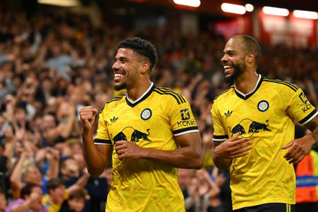 Nottingham Forest v Leeds United - Carabao Cup Second Round James Justin and Lukas Nmecha of Leeds United celebrate after a second goal is scored during the Carabao Cup Second Round match between Nottingham Forest and Leeds United at the City Ground in Nottingham, on August 25, 2026. Nottingham Nottinghamshire United Kingdom  Copyright: xMIxNewsx originalFilename:fletcher-nottingh260825_npel8.jpg