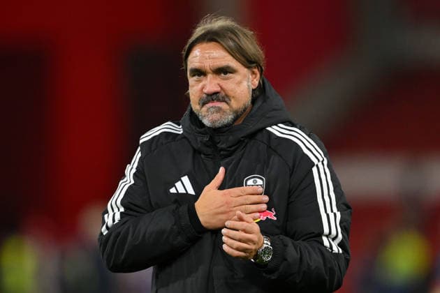 Sport Bilder des Tages #2 Nottingham Forest v Leeds United - Carabao Cup Second Round Daniel Farke, manager of Leeds United, watches the Carabao Cup Second Round match between Nottingham Forest and Leeds United at the City Ground in Nottingham, on August 25, 2026. Nottingham Nottinghamshire United Kingdom  Copyright: xMIxNewsx originalFilename:fletcher-nottingh260825_npj6N.jpg