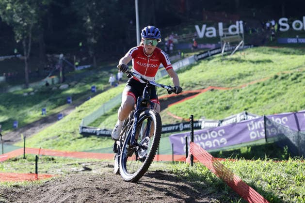 26.08.2026, Daolasa di Commezzadura, Val di Sole Bikeland, 2026 UCI MTB World Championship, WM, Weltmeisterschaft Women Elite s E-MTB XC (E-MTB Cross Country) Anna Spielmann 1 (AUT) Daolasa di Commezzadura Val di Sole Bikeland Trento Italy *** August 26, 2026, Daolasa di Commezzadura, Val di Sole Bikeland, 2026 UCI MTB World Championships Women s Elite E MTB XC E MTB Cross Country Anna Spielmann 1 AUT Daolasa di Commezzadura Val di Sole Bikeland Trento Italy Copyright: xJustPictures.ch FrancescoxMinghettix jp-en-FrMi-MNG_0300
