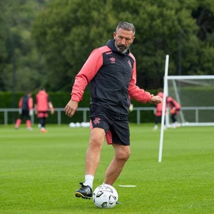Rangers manager Derek McInnes at training ahead of tomorrow s UEFA Conference League qualifying match against Jablonec. Rangers Training - The Rangers Training Centre, Glasgow, Lanarkshire, Scotland, UK - 26 Aug 2026Glasgow The Rangers Training Centre Lanarkshire United Kingdom  Copyright: xO Rourke RangersxFC Shutterstockx 17117524q