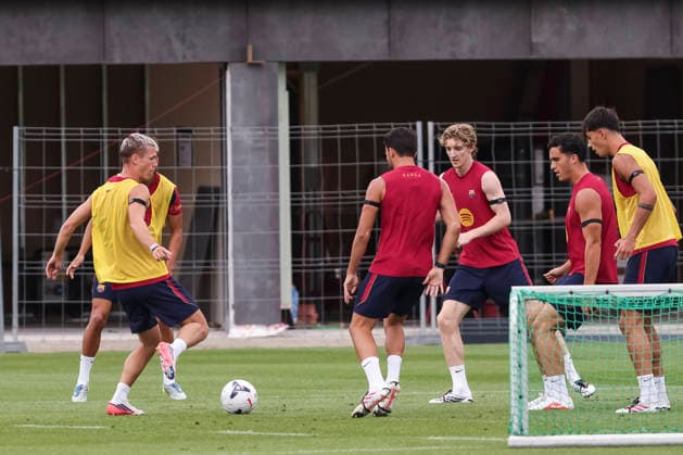 August 26, 2026, Sant Joan Despi, Barcelona, Spain: Dani Olmo and Anthony Gordon during the training day of FC Barcelona, Barca ahead the Spanish League, Laliga EA Sports, football match against Athletic Club at Ciudad Esportiva Joan Gamper on August 26, 2026 in Sant Joan Despi, Barcelona, Spain. FC Barcelona Training And press conference, PK, Pressekonferenz - LaLiga EA Sports  - ZUMAa181 20260826_zaa_a181_009 Copyright: xJavierxBorregox