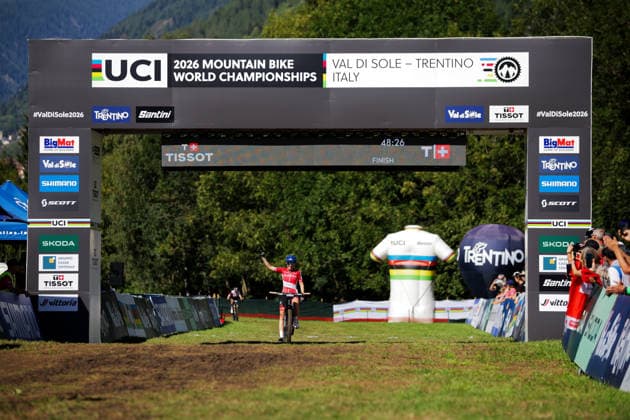 2026 UCI Mountain Bike World Championships Picture by Ed Sykes SWpix.com - 26 08 2026 - Cycling - 2026 UCI Mountain Bike World Championships - Val di Sole, Trentino, Italy - E-mountain bike (E-MTB) Cross Country - Women Elite - Anna Spielmann (Austria) wins to become World Champion Copyright: x xSWpix.comx(t axPhotographyxHubxLtd)xEdxSykes SWpix.comx SWP-3030-19429