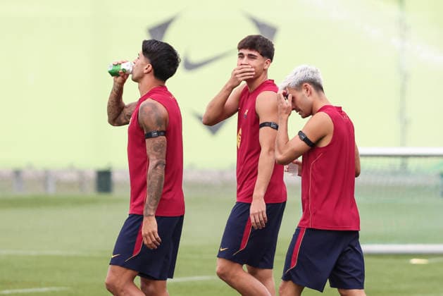 August 26, 2026, Sant Joan Despi, Barcelona, Spain: Joao Cancelo, Pau Cubarsi and Pedri during the training day of FC Barcelona, Barca ahead the Spanish League, Laliga EA Sports, football match against Athletic Club at Ciudad Esportiva Joan Gamper on August 26, 2026 in Sant Joan Despi, Barcelona, Spain. FC Barcelona Training And press conference, PK, Pressekonferenz - LaLiga EA Sports  - ZUMAa181 20260826_zaa_a181_022 Copyright: xJavierxBorregox
