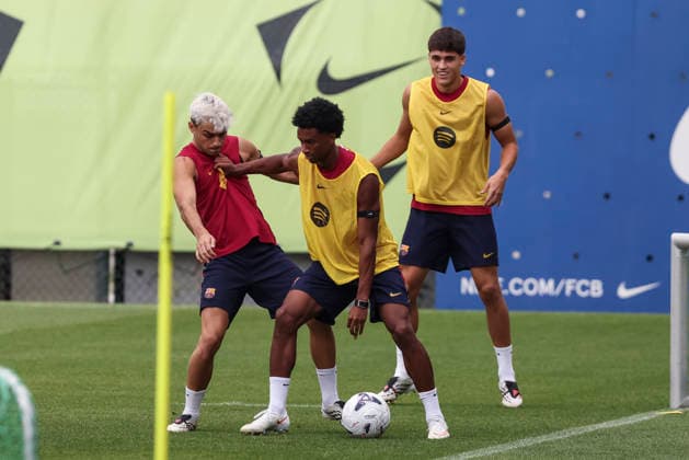 August 26, 2026, Sant Joan Despi, Barcelona, Spain: Pedri, Alejandro Balde and Pau Cubarsi during the training day of FC Barcelona, Barca ahead the Spanish League, Laliga EA Sports, football match against Athletic Club at Ciudad Esportiva Joan Gamper on August 26, 2026 in Sant Joan Despi, Barcelona, Spain. FC Barcelona Training And press conference, PK, Pressekonferenz - LaLiga EA Sports  - ZUMAa181 20260826_zaa_a181_033 Copyright: xJavierxBorregox