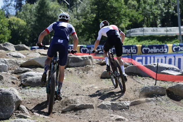 26.08.2026, Daolasa di Commezzadura, Val di Sole Bikeland, 2026 UCI MTB World Championship, WM, Weltmeisterschaft Men Elite s E-MTB XC (E-MTB Cross Country) Joris Ryf 2 (SUI) and JÃ rome Gilloux 1 (FRA) Daolasa di Commezzadura Val di Sole Bikeland Trento Italy *** August 26, 2026, Daolasa di Commezzadura, Val di Sole Bikeland, 2026 UCI MTB World Championships Men s Elite E MTB XC E MTB Cross Country Joris Ryf 2 SUI and Jérôme Gilloux 1 FRA Daolasa di Commezzadura Val di Sole Bikeland Trento, Italy Copyright: xJustPictures.ch FrancescoxMinghettix jp-en-FrMi-MNG_0076