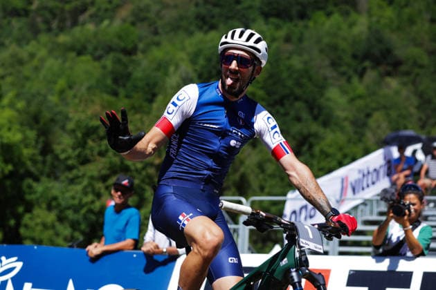 2026 UCI Mountain Bike World Championships Picture by Ed Sykes SWpix.com - 26 08 2026 - Cycling - 2026 UCI Mountain Bike World Championships - Val di Sole, Trentino, Italy - E-mountain bike (E-MTB) Cross Country - Men Elite - Jerome Gilloux (France) wins to become World Champion Copyright: x xSWpix.comx(t axPhotographyxHubxLtd)xEdxSykes SWpix.comx SWP-3030-19471