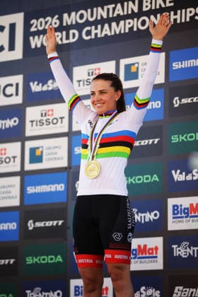 2026 UCI Mountain Bike World Championships Picture by Ed Sykes SWpix.com - 26 08 2026 - Cycling - 2026 UCI Mountain Bike World Championships - Val di Sole, Trentino, Italy - E-mountain bike (E-MTB) Cross Country - Women Elite Podium - Anna Spielmann (Austria) wins the Gold Medal to become World Champion Copyright: x xSWpix.comx(t axPhotographyxHubxLtd)xEdxSykes SWpix.comx SWP-3030-19489