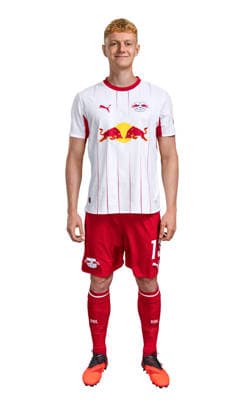 Achtung: Redaktionelle Nutzung honorarfrei - Attention: Free of charge for editorial use - Nicolas Seiwald - RB Leipzig, Fußball, 1. Bundesliga *** Nicolas Seiwald - RB Leipzig Soccer, Bundesliga 1 *** Note: Free of charge for editorial use. Attention: Free of charge for editorial use. Nicolas Seiwald, RB Leipzig, Soccer, Bundesliga 1 *** Nicolas Seiwald, RB Leipzig, Soccer, Bundesliga 1