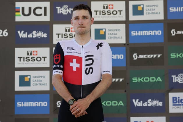 26.08.2026, Daolasa di Commezzadura, Val di Sole Bikeland, 2026 UCI MTB World Championship, WM, Weltmeisterschaft E-MTB XC Medals Ceremony (E-MTB Cross Country) Joris Ryf 2 (SUI), 2nd place and silver medal of the Men Elite s E-Mtb Cross Country World Championships 2026 Daolasa di Commezzadura Val di Sole Bikeland Trento Italy *** August 26, 2026, Daolasa di Commezzadura, Val di Sole Bikeland, 2026 UCI MTB World Championships Men’s MTB XC Medals Ceremony Men’s MTB Cross Country Joris Ryf 2 SUI, 2nd place and silver medal at the 2026 Men’s Elite MTB Cross Country World Championships in Daolasa di Commezzadura, Val di Sole Bikeland, Trento, Italy Copyright: xJustPictures.ch FrancescoxMinghettix jp-en-FrMi-MNG_0166