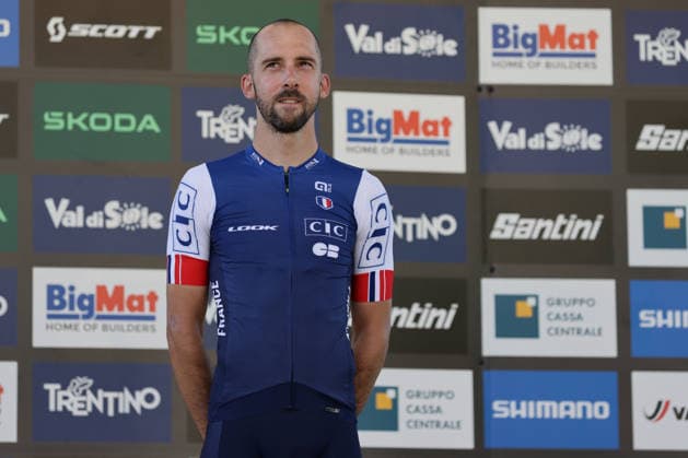 26.08.2026, Daolasa di Commezzadura, Val di Sole Bikeland, 2026 UCI MTB World Championship, WM, Weltmeisterschaft E-MTB XC Medals Ceremony (E-MTB Cross Country) JÃ rome Gilloux 1 (FRA), 1st place, World Champion and gold medal of the Men Elite s E-Mtb Cross Country World Championships 2026 Daolasa di Commezzadura Val di Sole Bikeland Trento Italy *** August 26, 2026, Daolasa di Commezzadura, Val di Sole Bikeland, 2026 UCI MTB World Championships Men s Elite MTB XC Medals Ceremony Men s Elite MTB Cross Country Jérôme Gilloux 1 FRA, 1st place, World Champion and gold medalist at the 2026 Men’s Elite E-MTB Cross Country World Championships in Daolasa di Commezzadura, Val di Sole Bikeland, Trento, Italy Copyright: xJustPictures.ch FrancescoxMinghettix jp-en-FrMi-MNG_0169