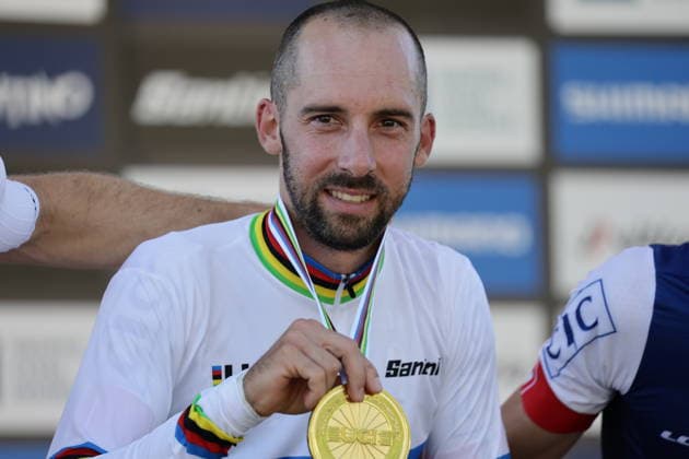 26.08.2026, Daolasa di Commezzadura, Val di Sole Bikeland, 2026 UCI MTB World Championship, WM, Weltmeisterschaft E-MTB XC Medals Ceremony (E-MTB Cross Country) JÃ rome Gilloux 1 (FRA), 1st place, World Champion and gold medal of the Men Elite s E-Mtb Cross Country World Championships 2026 Daolasa di Commezzadura Val di Sole Bikeland Trento Italy *** August 26, 2026, Daolasa di Commezzadura, Val di Sole Bikeland, 2026 UCI MTB World Championships Men s Elite MTB XC Medals Ceremony Men s Elite MTB Cross Country Jérôme Gilloux 1 FRA, 1st place, World Champion and gold medalist at the 2026 Men’s Elite E-MTB Cross Country World Championships in Daolasa di Commezzadura, Val di Sole Bikeland, Trento, Italy Copyright: xJustPictures.ch FrancescoxMinghettix jp-en-FrMi-MNG_0291