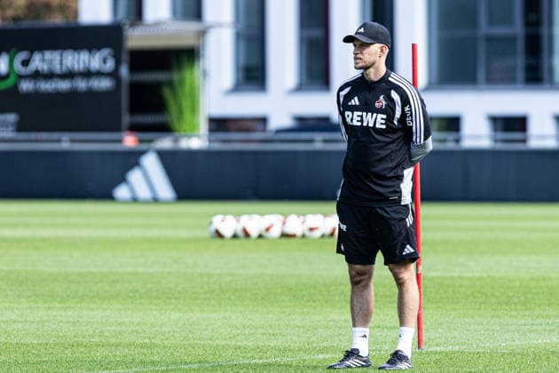 Training, 1.FC Köln, 26.08.2026 Rene Wagner (Cheftrainer) Training, 1.FC Köln, 26.08.2026 DFL regulations prohibit any use of photographs as image sequences and or quasi video. *** Training, 1. FC Köln, August 26, 2026 Rene Wagner, Head Coach Training, 1. FC Köln, August 26, 2026 DFL regulations prohibit any use of photographs as image sequences and or quasi-video Copyright: xBEAUTIFULxSPORTS Buriakovx