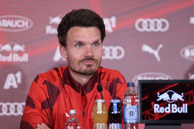 SOCCER - UEFA EL, RBS vs Mjaellby SALZBURG,AUSTRIA,26.AUG.26 - SOCCER - UEFA Europa League, play-off, Red Bull Salzburg vs Mjaellby AIF, preview, press conference, PK, Pressekonferenz RBS. Image shows head coach Danny Roehl (RBS).  GEPAxpictures xMathiasxMandl