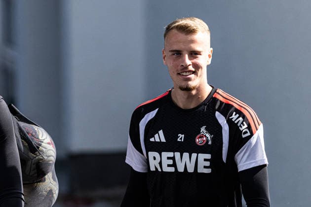 Training, 1.FC Köln, 26.08.2026 Martin James (1. FC Köln, 21) Training, 1.FC Köln, 26.08.2026 DFL regulations prohibit any use of photographs as image sequences and or quasi video. *** Training, 1. FC Köln, August 26, 2026 Martin James 1. FC Köln, 21 Training, 1. FC Köln, August 26, 2026 DFL regulations prohibit any use of photographs as image sequences and or quasi-video Copyright: xBEAUTIFULxSPORTS Buriakovx