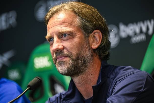 Gent s head coach Rik De Mil pictured during a press conference, PK, Pressekonferenz of Belgian soccer team KAA Gent, Wednesday 26 August 2026 in Edinburgh, in preparations of the return leg of the play-off round for the UEFA Conference League league phase, against Scottish team Hibernian FC. TOMxGOYVAERT  x184419471x