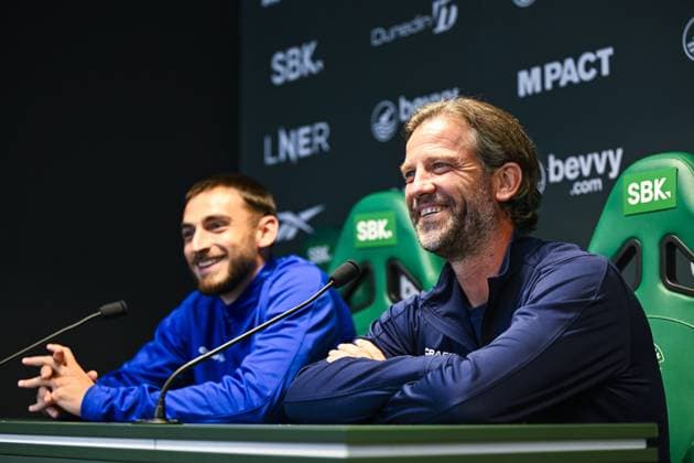 Gent s head coach Rik De Mil pictured during a press conference, PK, Pressekonferenz of Belgian soccer team KAA Gent, Wednesday 26 August 2026 in Edinburgh, in preparations of the return leg of the play-off round for the UEFA Conference League league phase, against Scottish team Hibernian FC. TOMxGOYVAERT  x184419711x