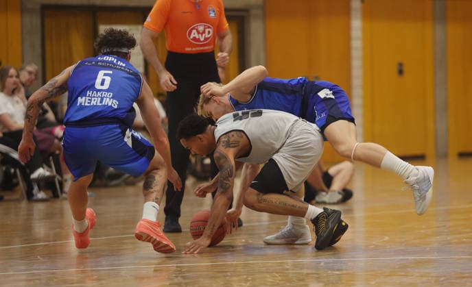 Ludwigsburg , Basketball Testspiel MHP Riesen Ludwigsburg vs. HAKRO Merlins Crailsheim , Ishmael Leggett ( Riesen )